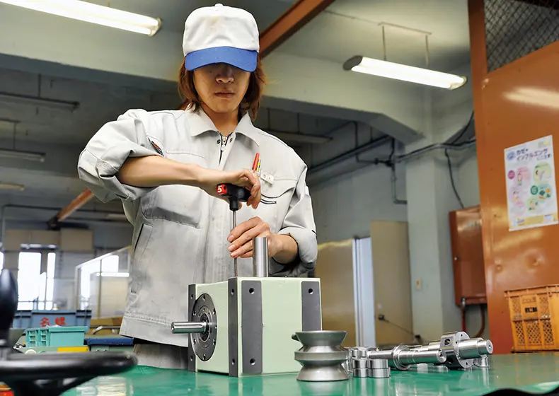 難形状超精密部品の具現化 | 匠魂 | 高広工業